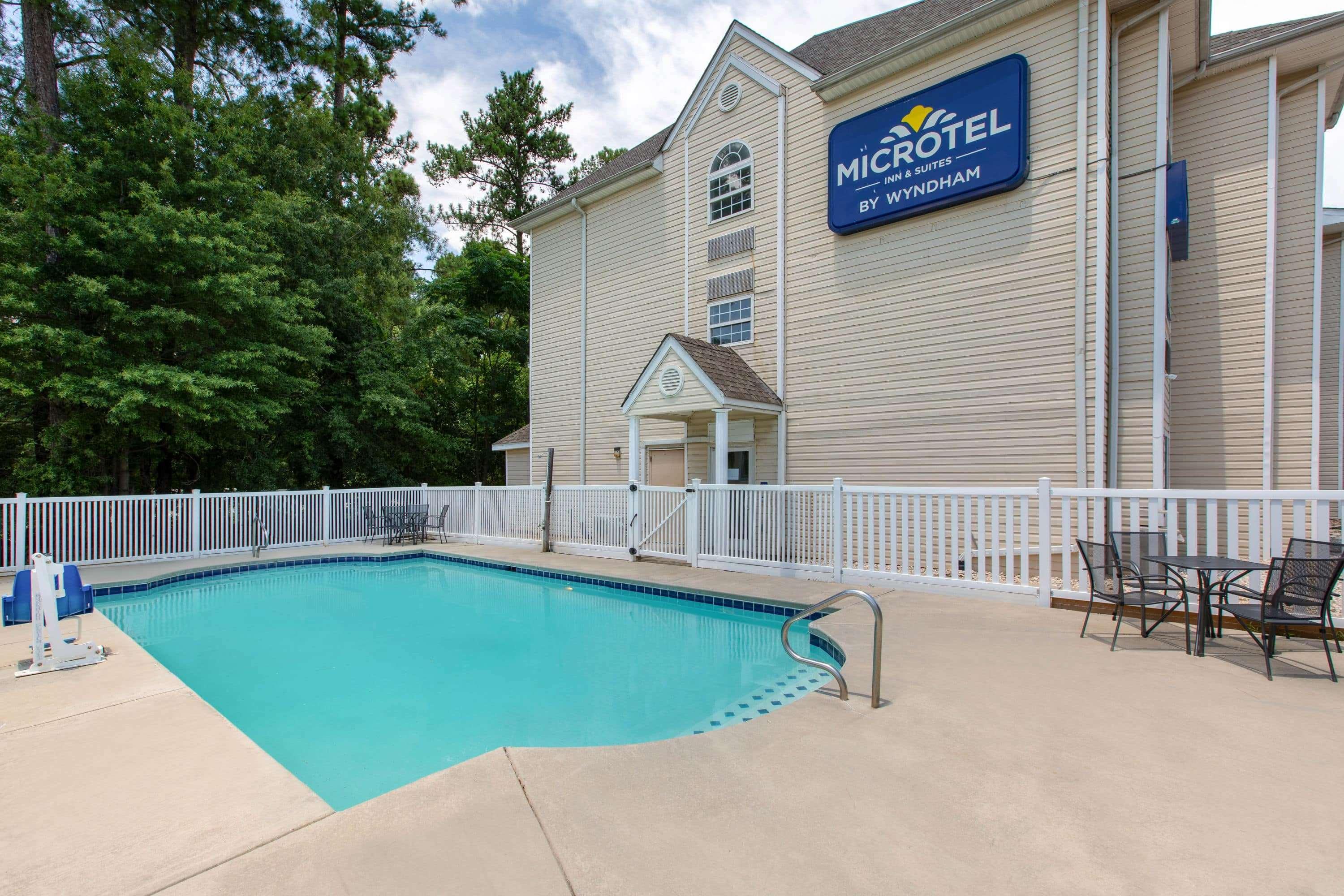 Microtel Inn & Suites By Wyndham Augusta/Riverwatch Exterior foto